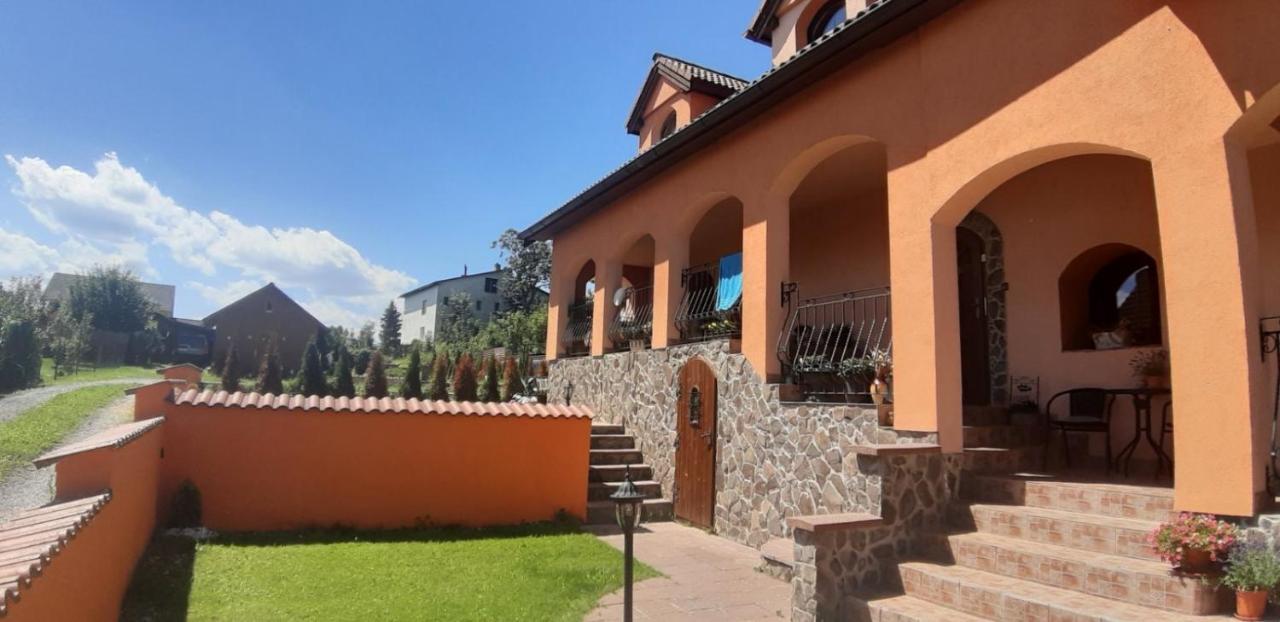 Veľký SlavkovApartman Annaアパートメント エクステリア 写真